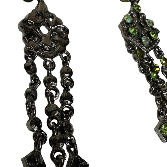 Beautiful vintage silver with green stone earrings. Stunning dangle earrings - Picture 3 of 4